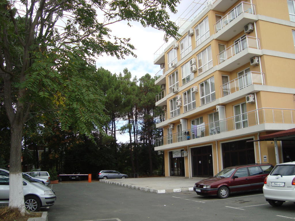 Flores Park Sunny Beach Exterior foto