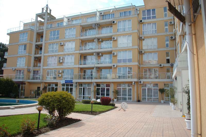 Flores Park Sunny Beach Exterior foto